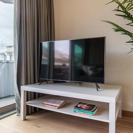 15 - Mulberry Hill Apartment